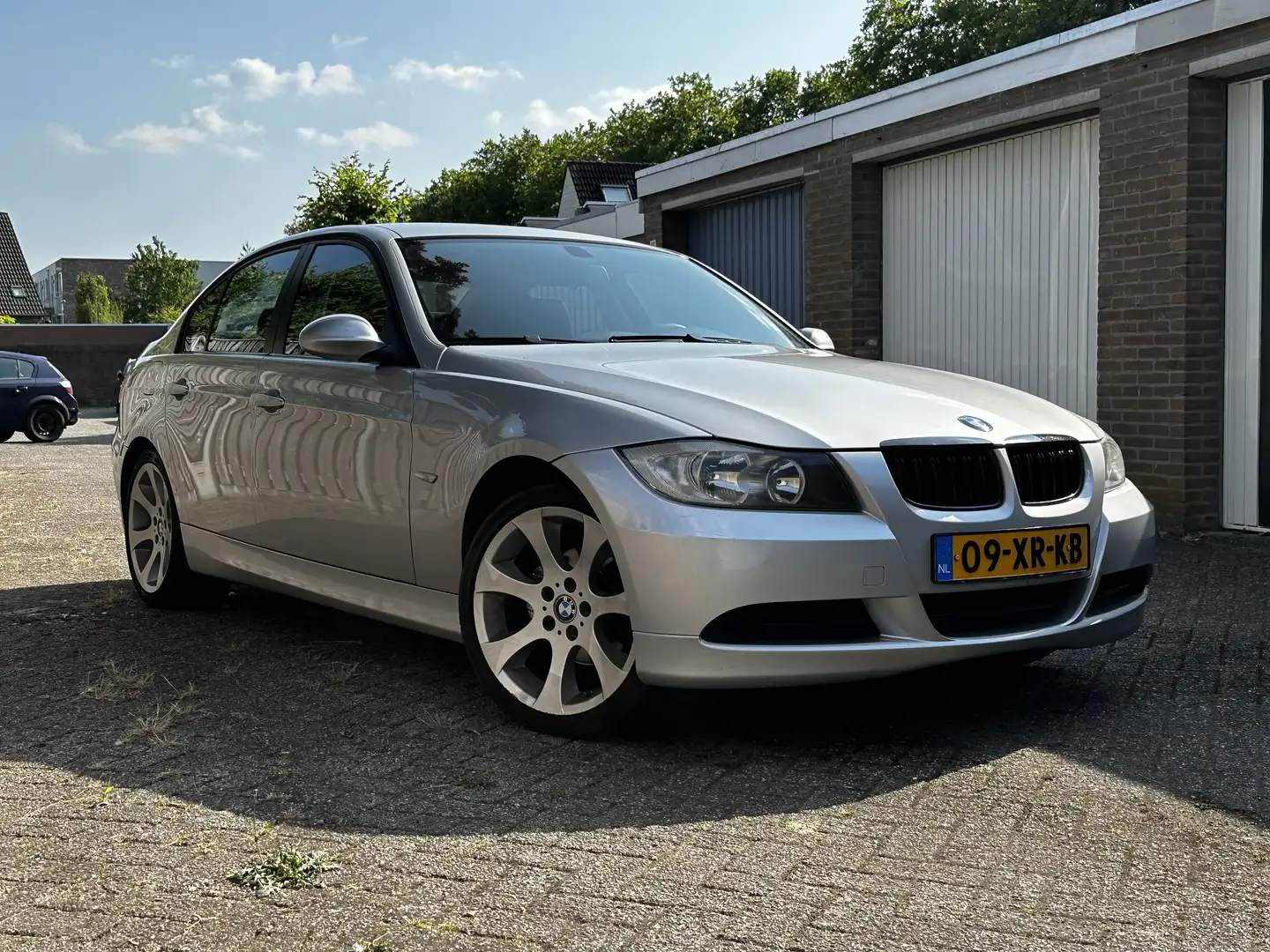 BMW 318 318i - 1