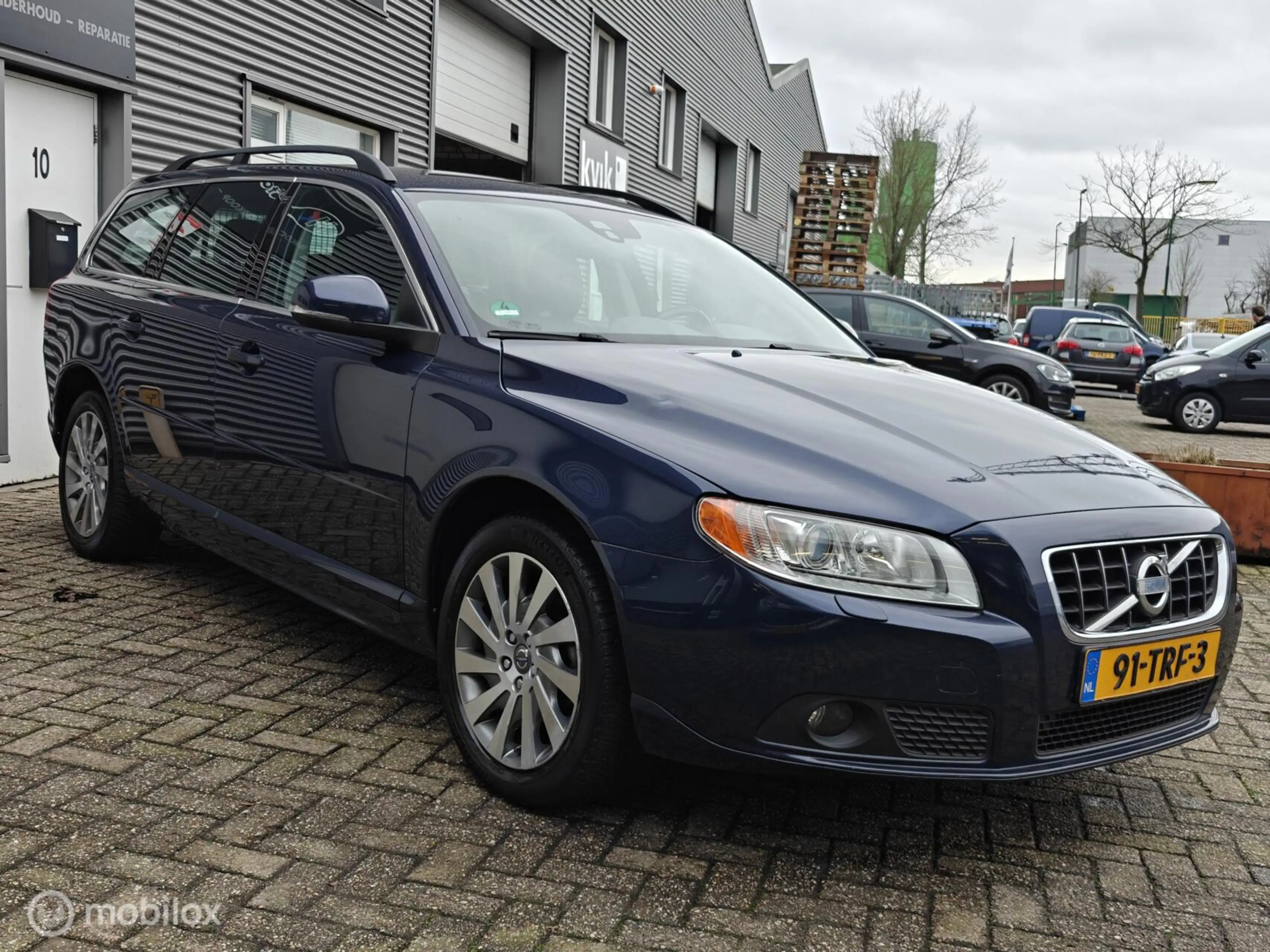 Volvo V70 1.6 T4 180pk AUTOMAAT Ltd.Ed. Volleder PDC Navi NL — photo 3