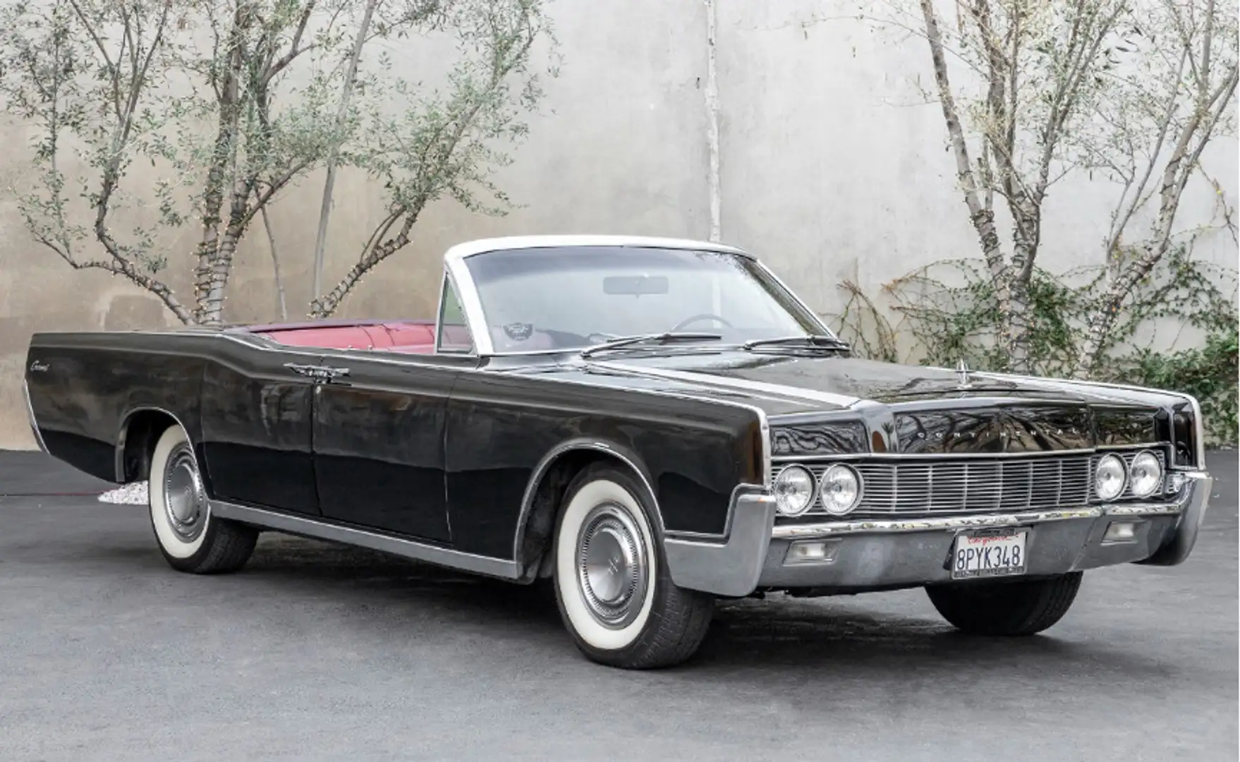 Lincoln Continental Convertible - 1