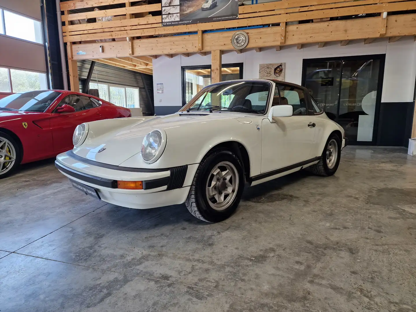 Porsche 911 TARGA Wit - 1