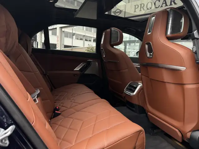 BMW M view 4