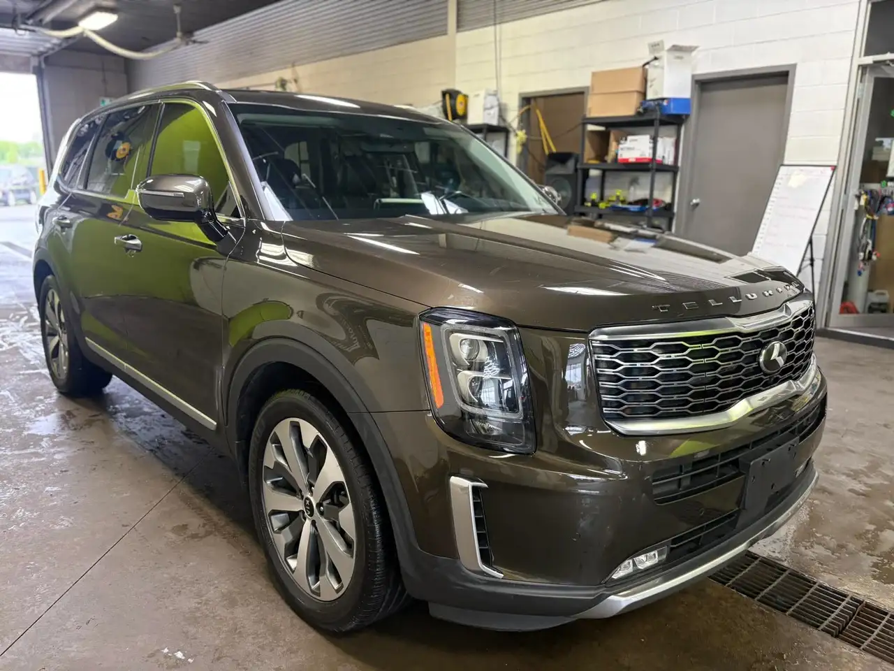 Kia Telluride снимка Kia Telluride