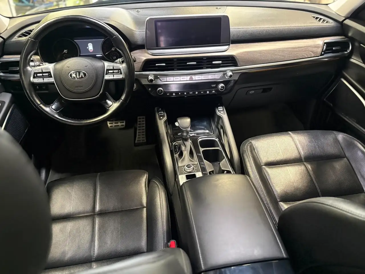 Kia Telluride снимка Kia Telluride