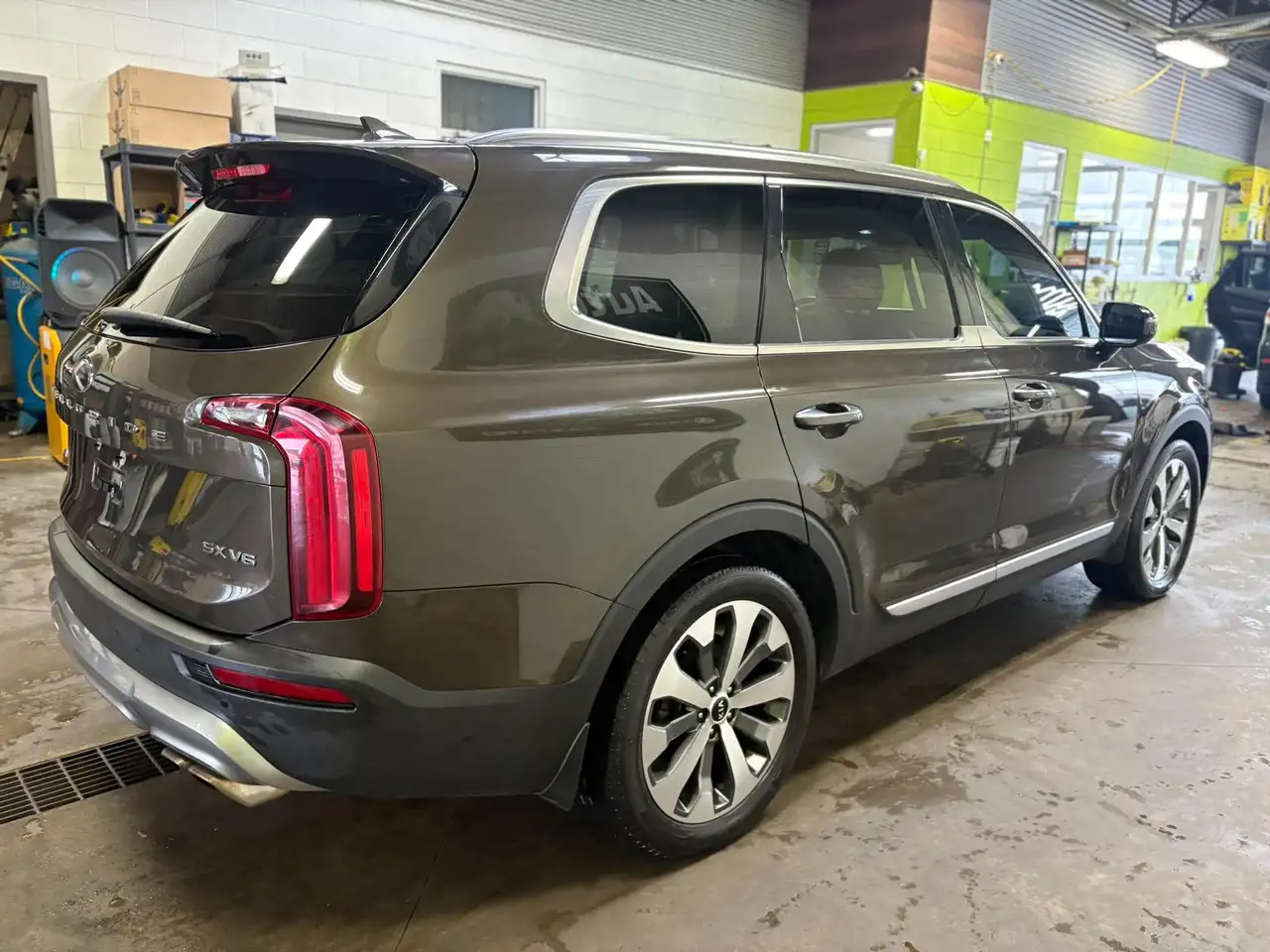 Kia Telluride снимка Kia Telluride