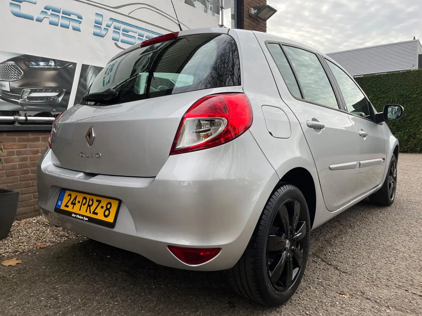 Renault Clio 1.6 20th Anniversary|Automaat|Clima|Navi|Cruise| Gris - 2