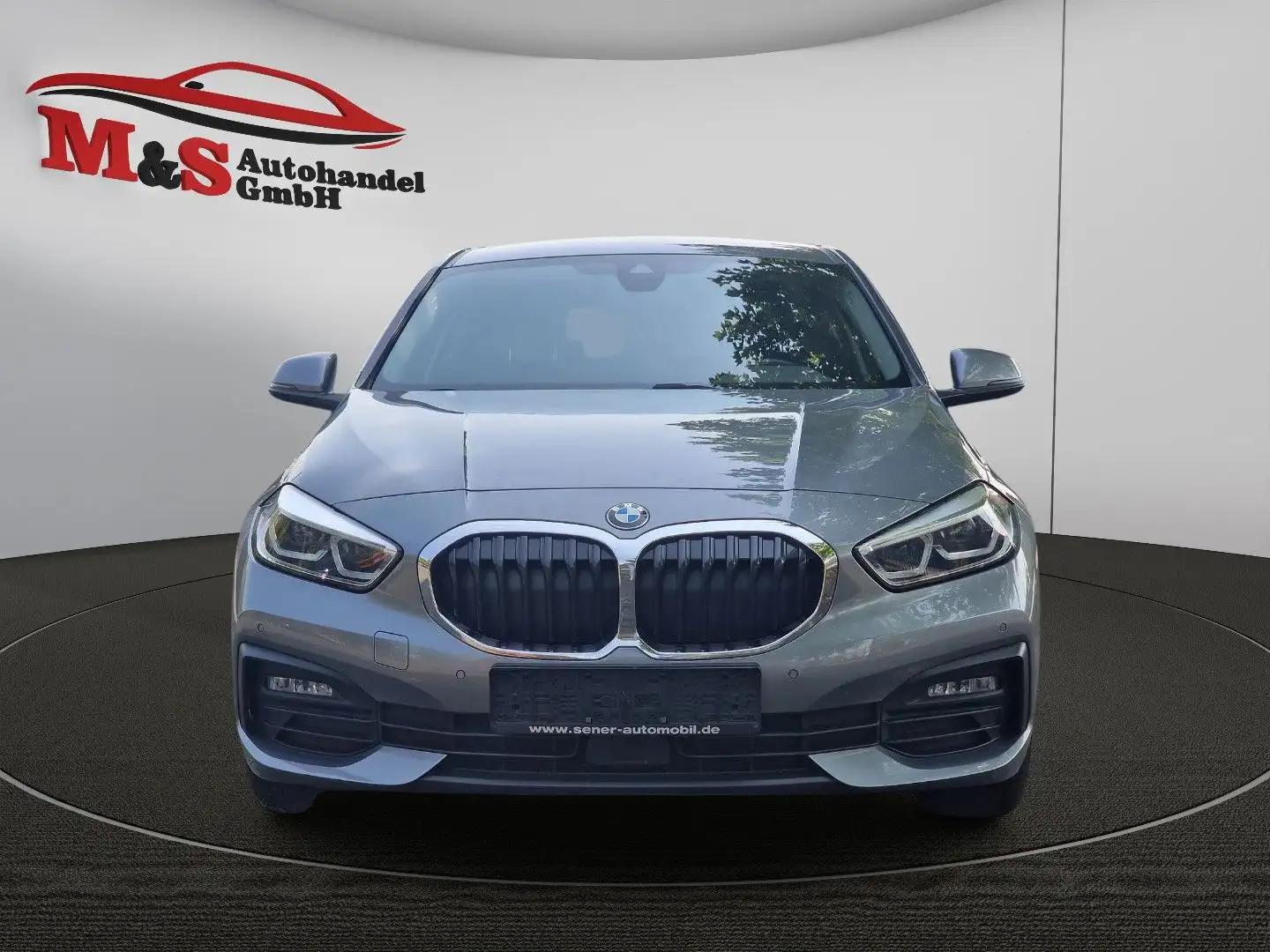 BMW 118 1 Lim. 118 i Advantage-NAVI-GARANTIE-KAMERA Grau - 2