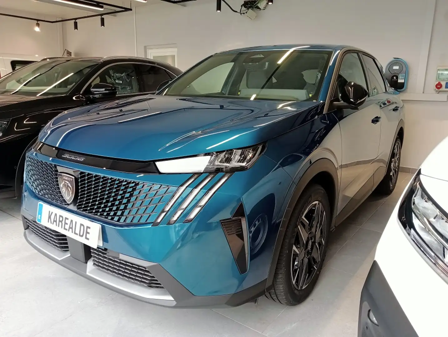 Peugeot 3008 Hybrid 136 Allure eDCS6 Azul - 1