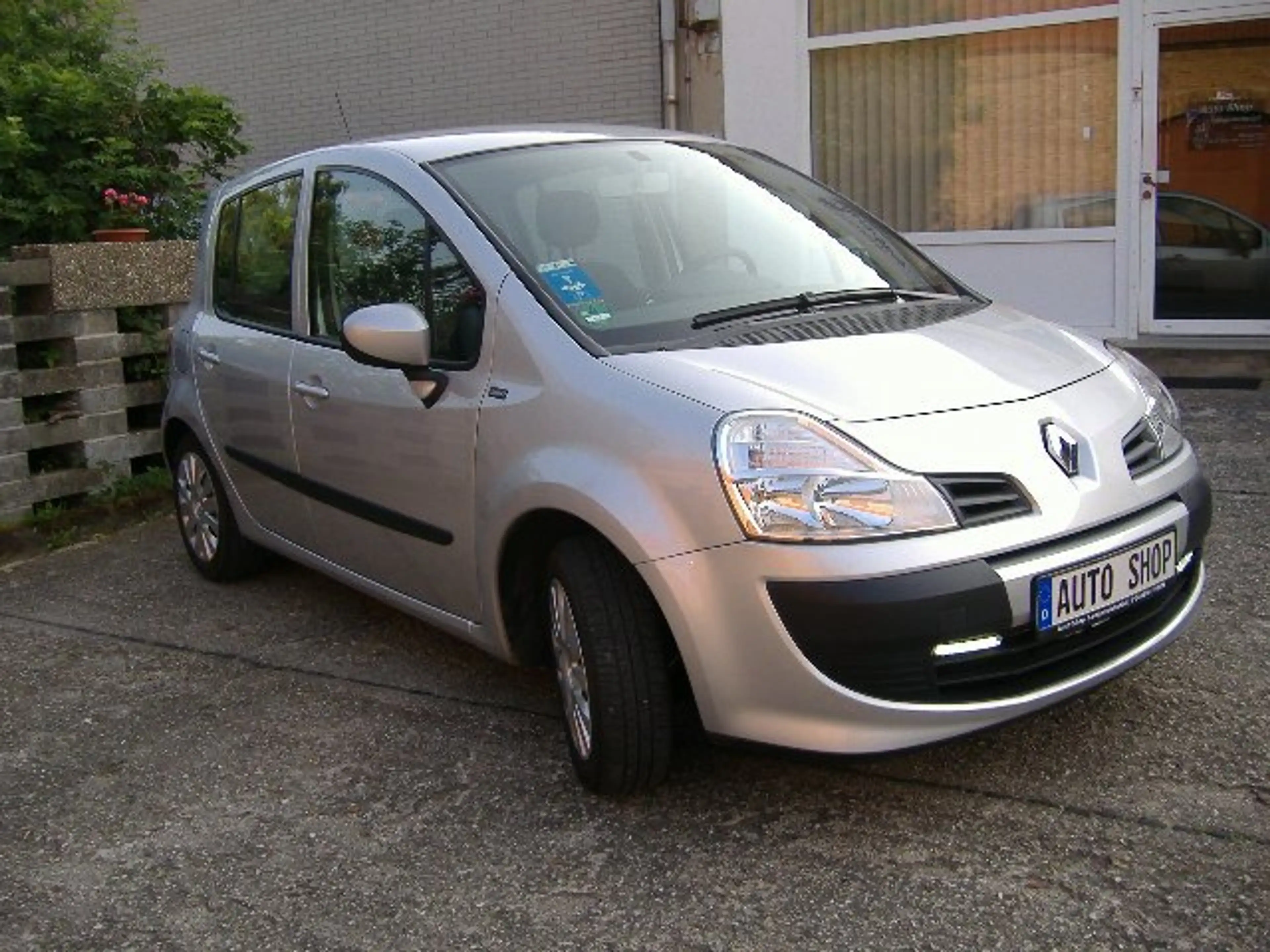Renault Modus YAHOO! 1,2 75PS * 1.Hand * Wenig Km * Top — photo 2