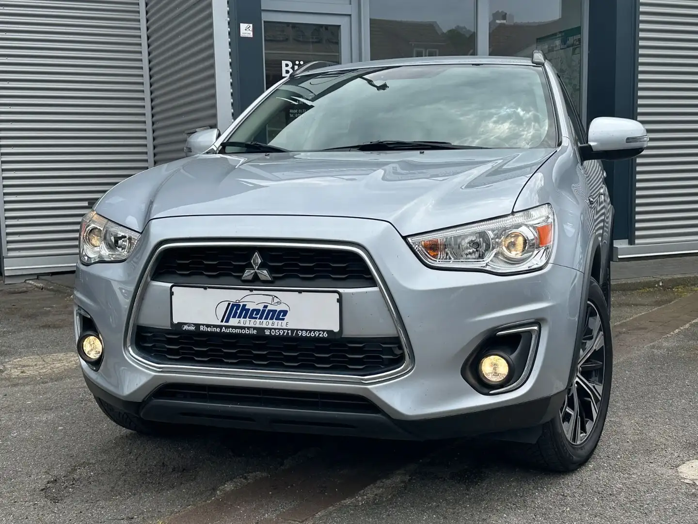 Mitsubishi ASX Basis 2WD*SHZ*AHK*MFKL*TOP* Grau - 1