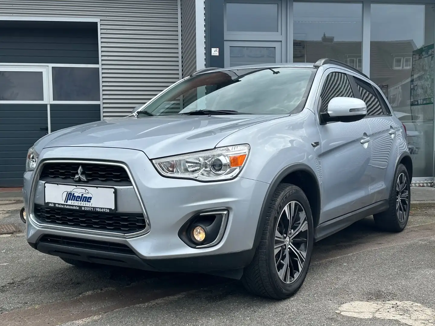 Mitsubishi ASX Basis 2WD*SHZ*AHK*MFKL*TOP* Grau - 2