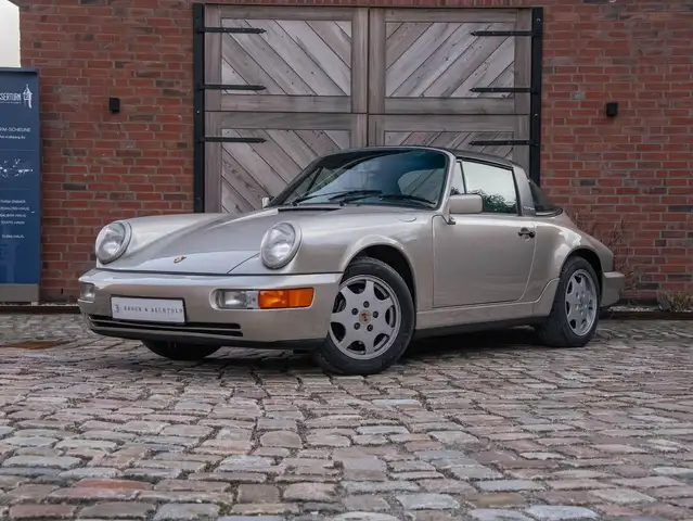 Porsche 964