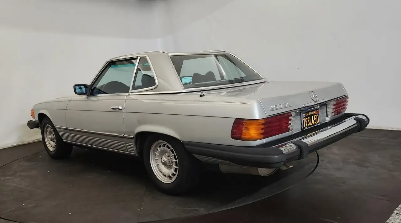 Mercedes-Benz 450 SL, foto 3