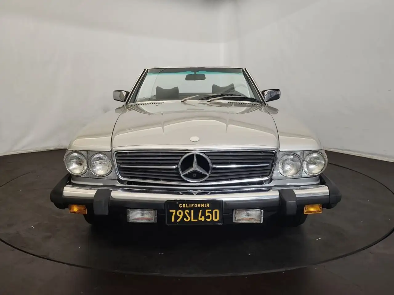 Mercedes-Benz 450 SL, foto 6