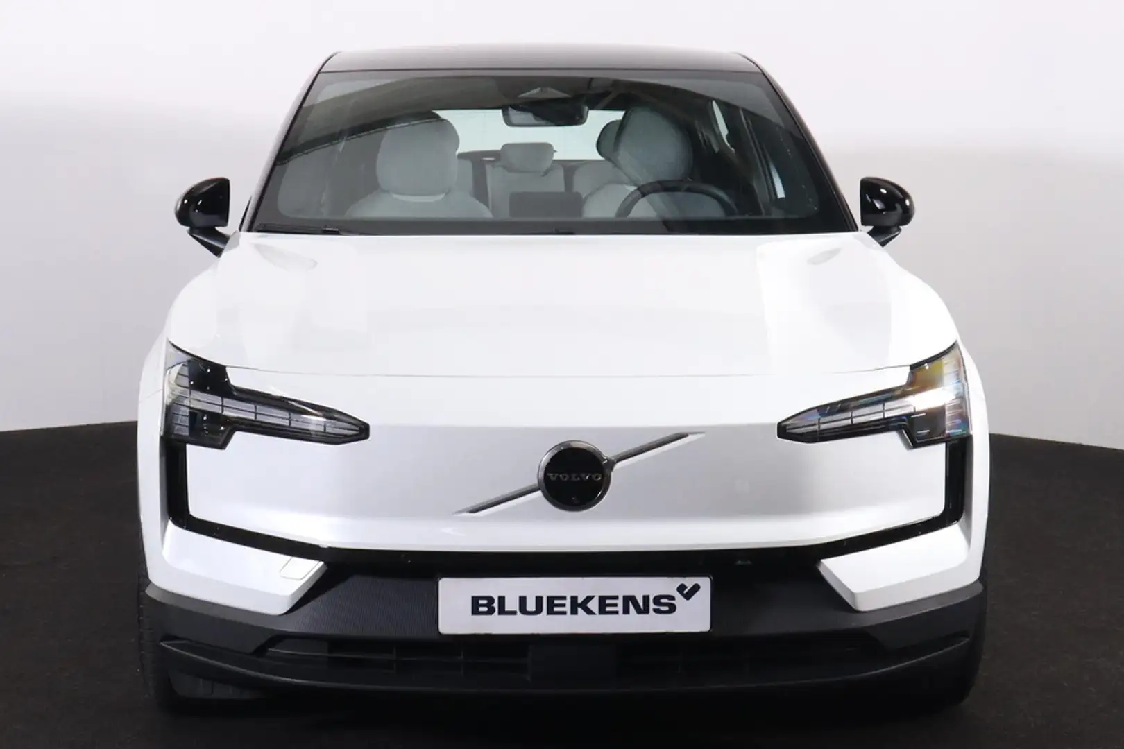 Volvo EX30 Performance Ultra Dark 69 kWh - Panoramadak - Clim Wit - 2