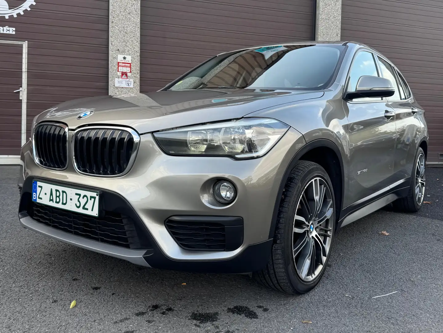 BMW X1 X1 1.5 d sDrive16 Beige - 1