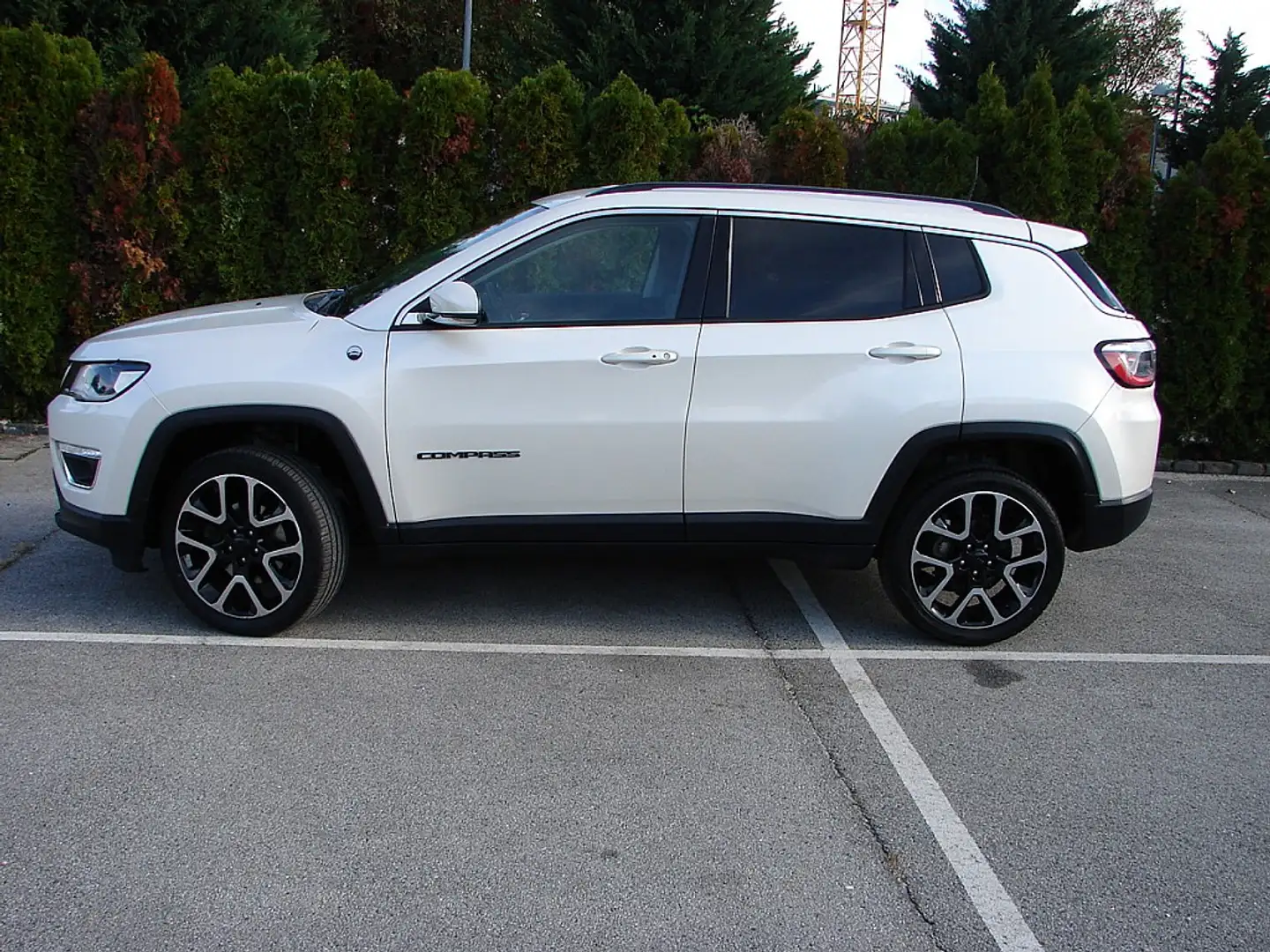 Jeep Compass 2,0 MultiJet II AWD Limited Aut. ***GEBRAUCHTWA... Weiß - 2