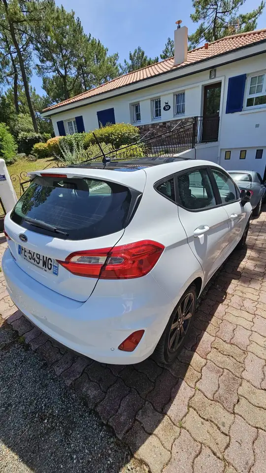 Ford Fiesta Active — photo 2