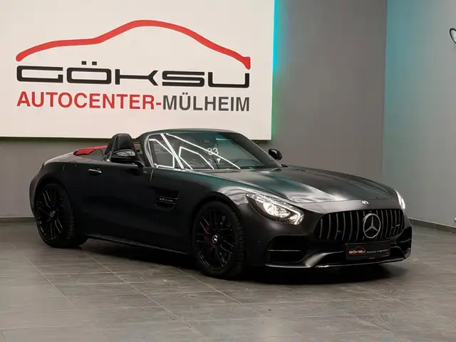 Mercedes-Benz AMG GT view 3