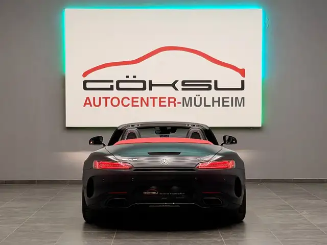 Mercedes-Benz AMG GT view 5