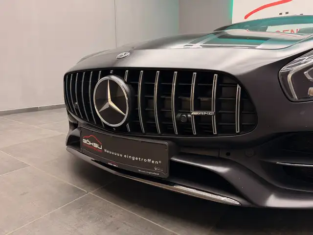 Mercedes-Benz AMG GT view 13