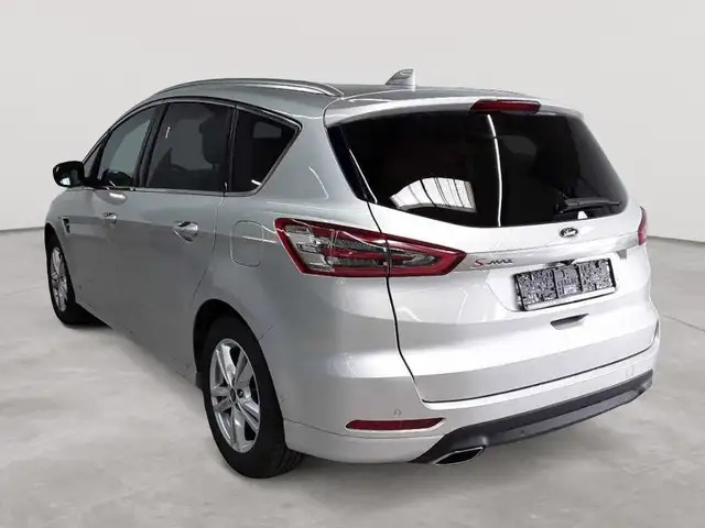 Ford S-Max view 5