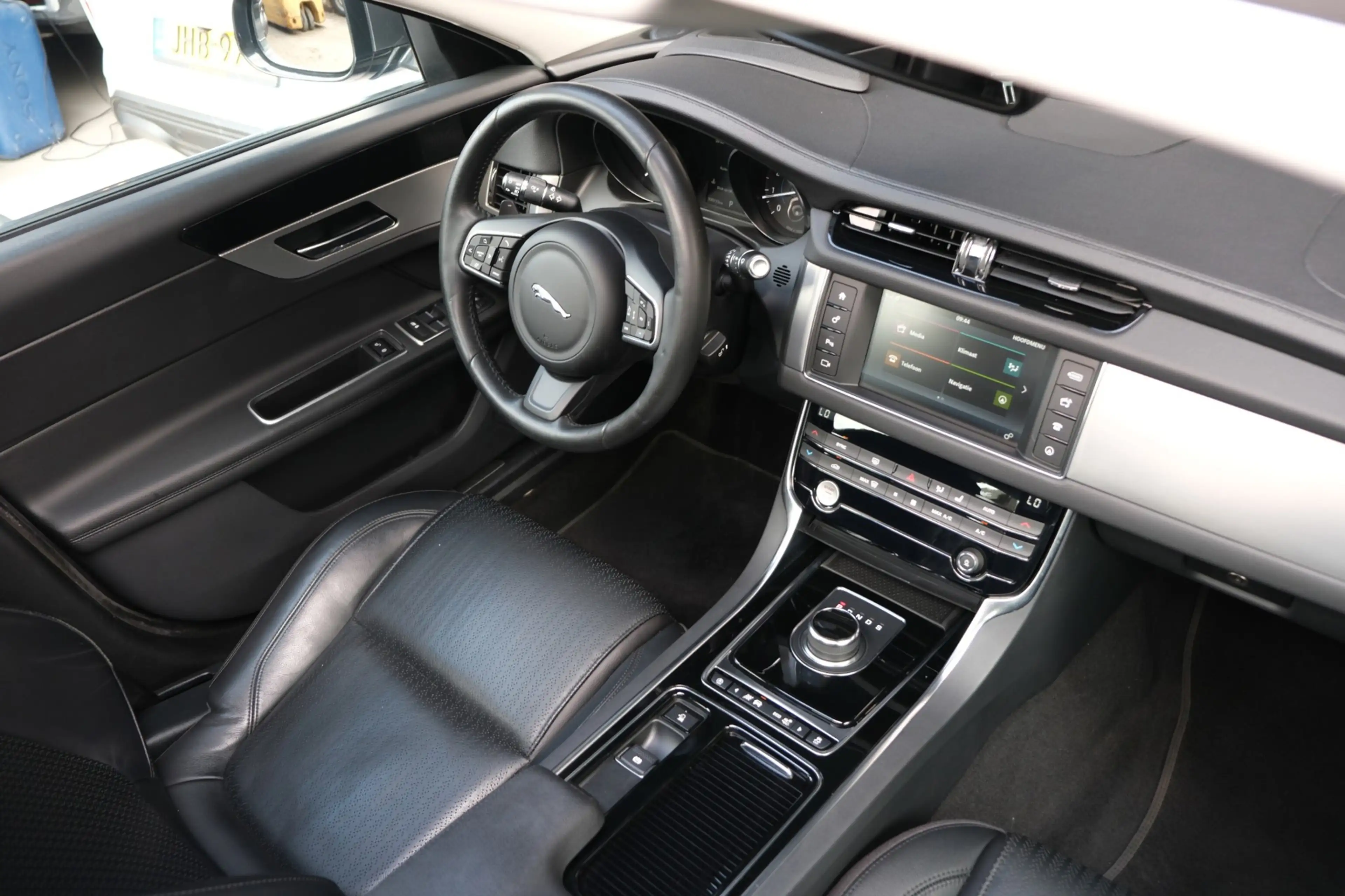 Jaguar XF 2.0 30t Prestige AWD 300pk! 100.235km UNIEK PANORA — photo 4