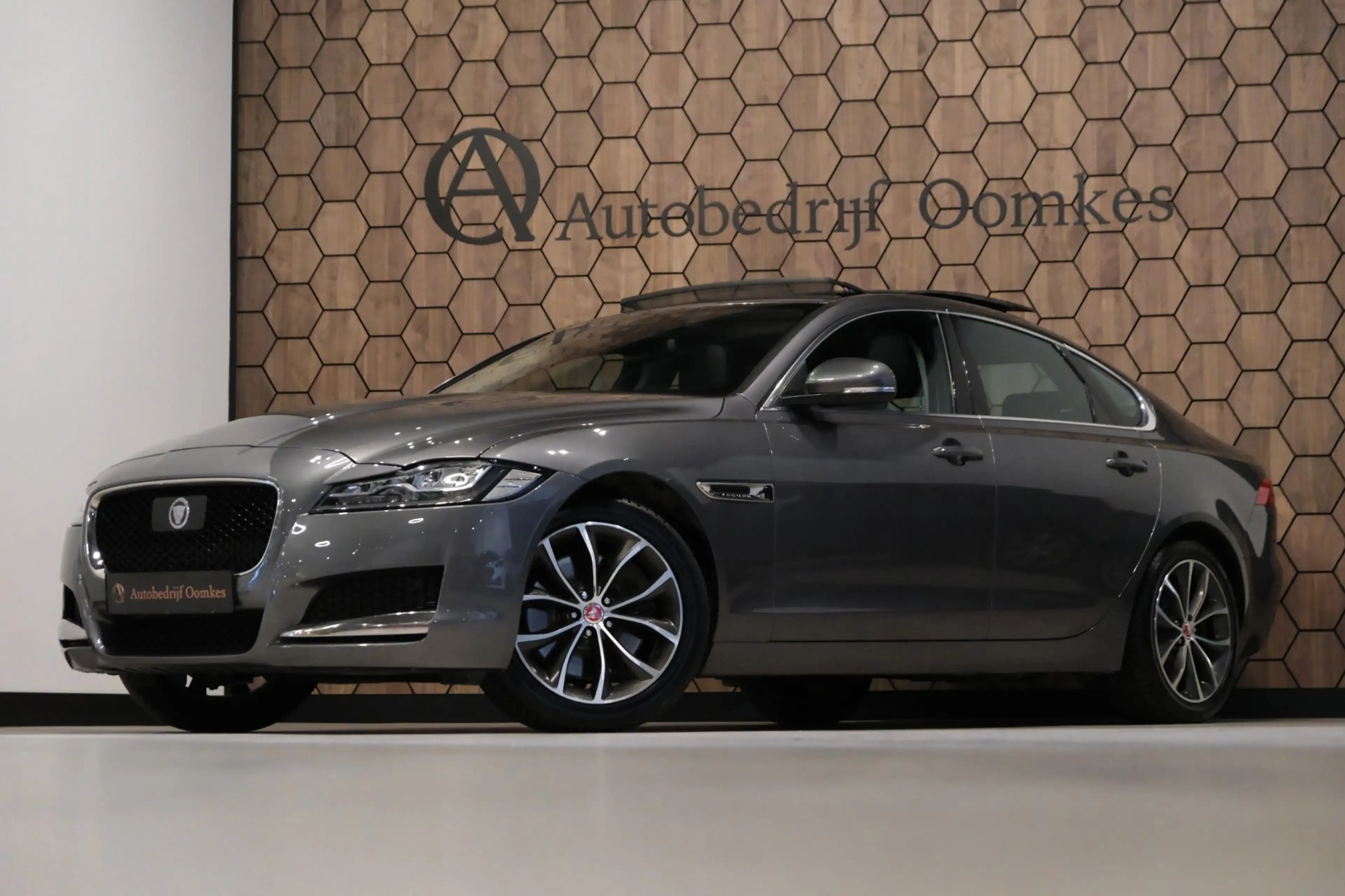 Jaguar XF 2.0 30t Prestige AWD 300pk! 100.235km UNIEK PANORA — photo 6