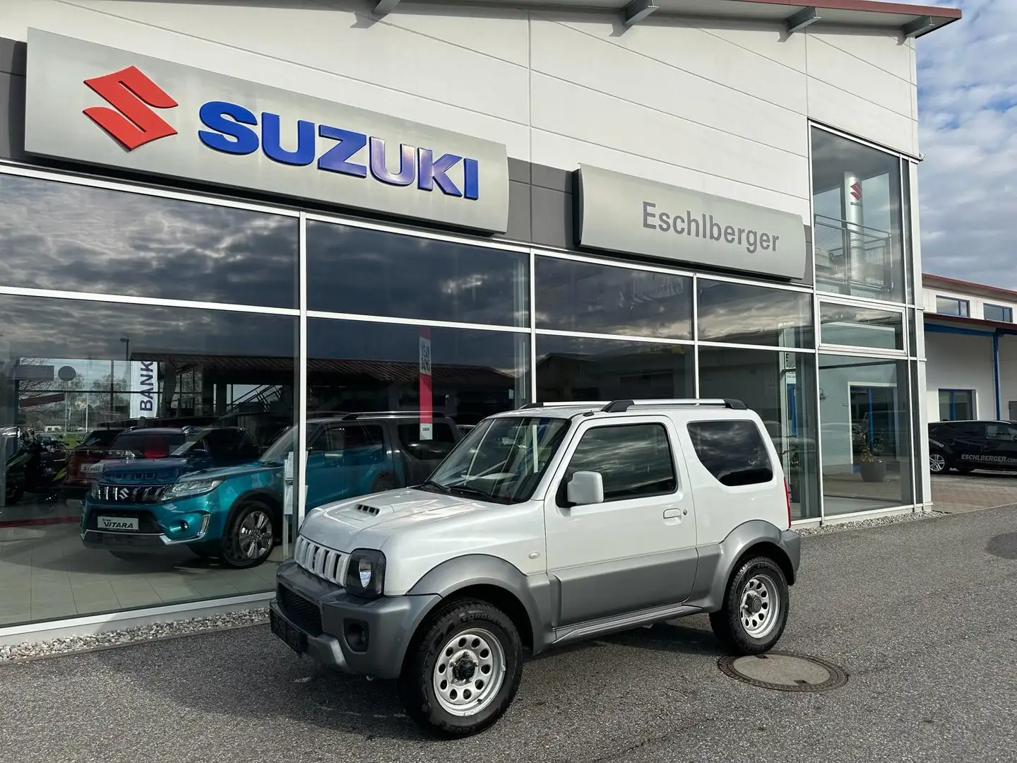 Suzuki Jimny Comfort Allgrip 4 Sitzer 1.3 Liter Blanc - 1