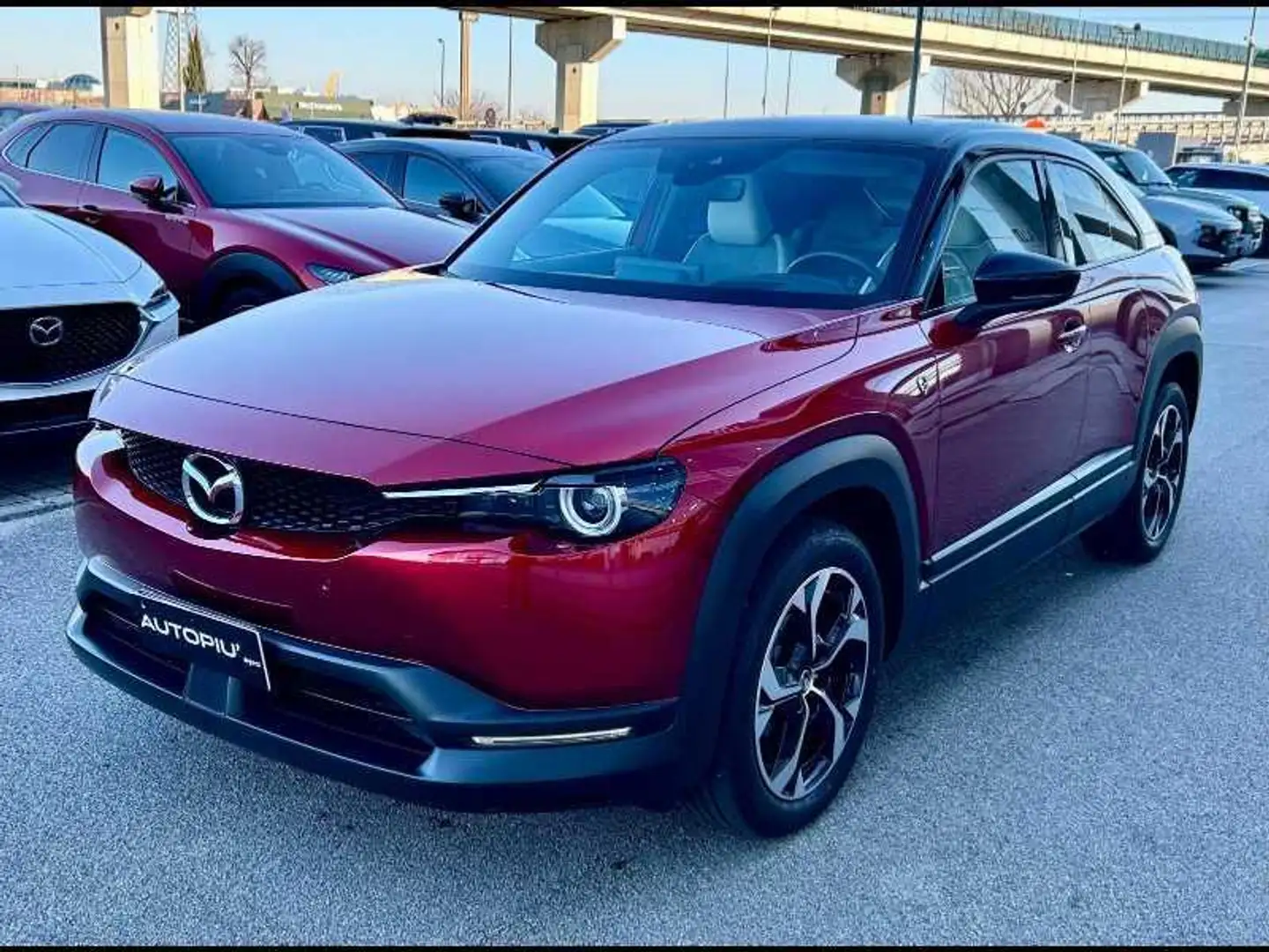 Mazda MX-30 17,8kwh r ev phev makoto driver assistance & sound Červená - 1