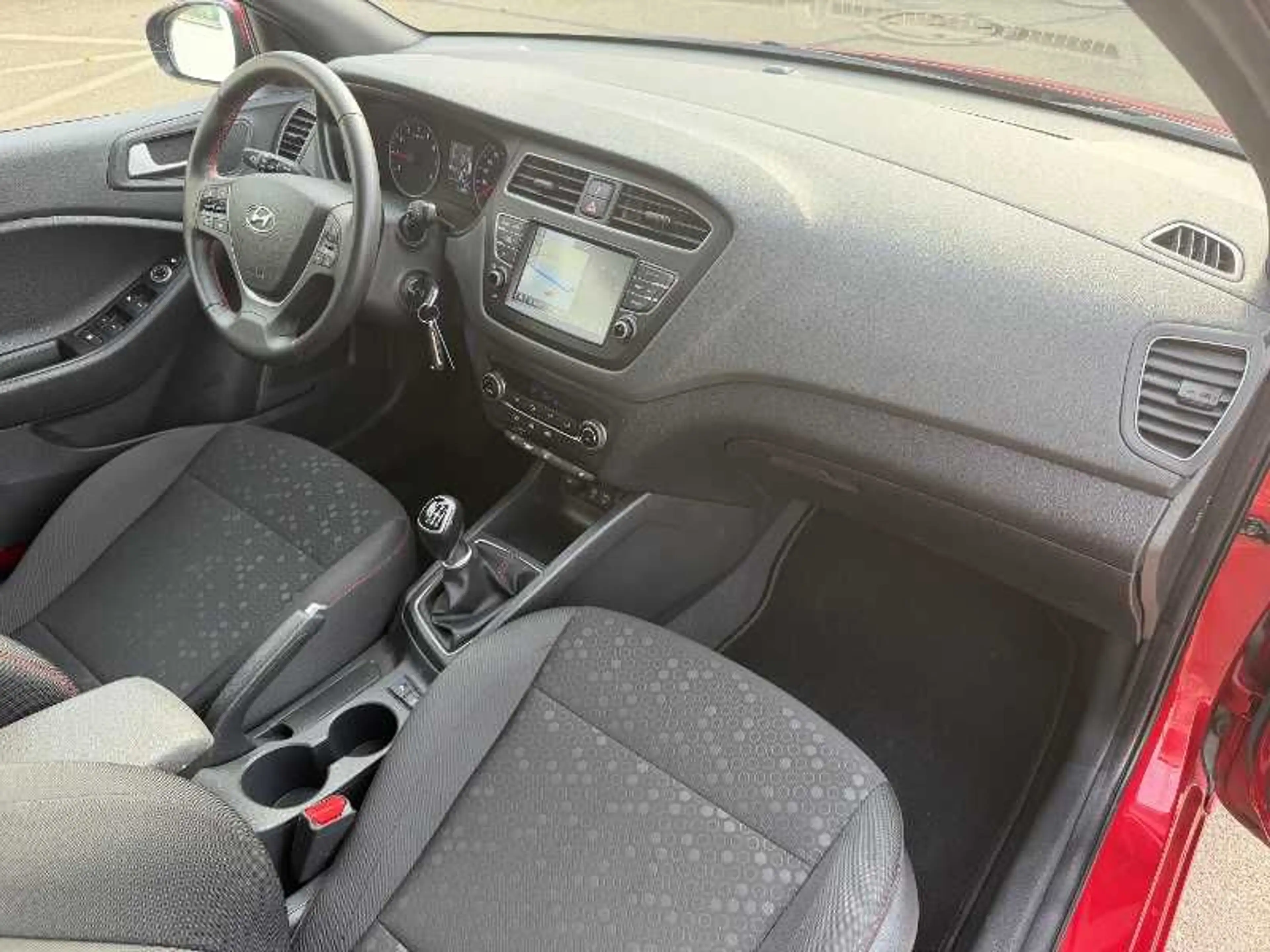 Hyundai i20 1.0 Style / Navi-Paket / WR — photo 8