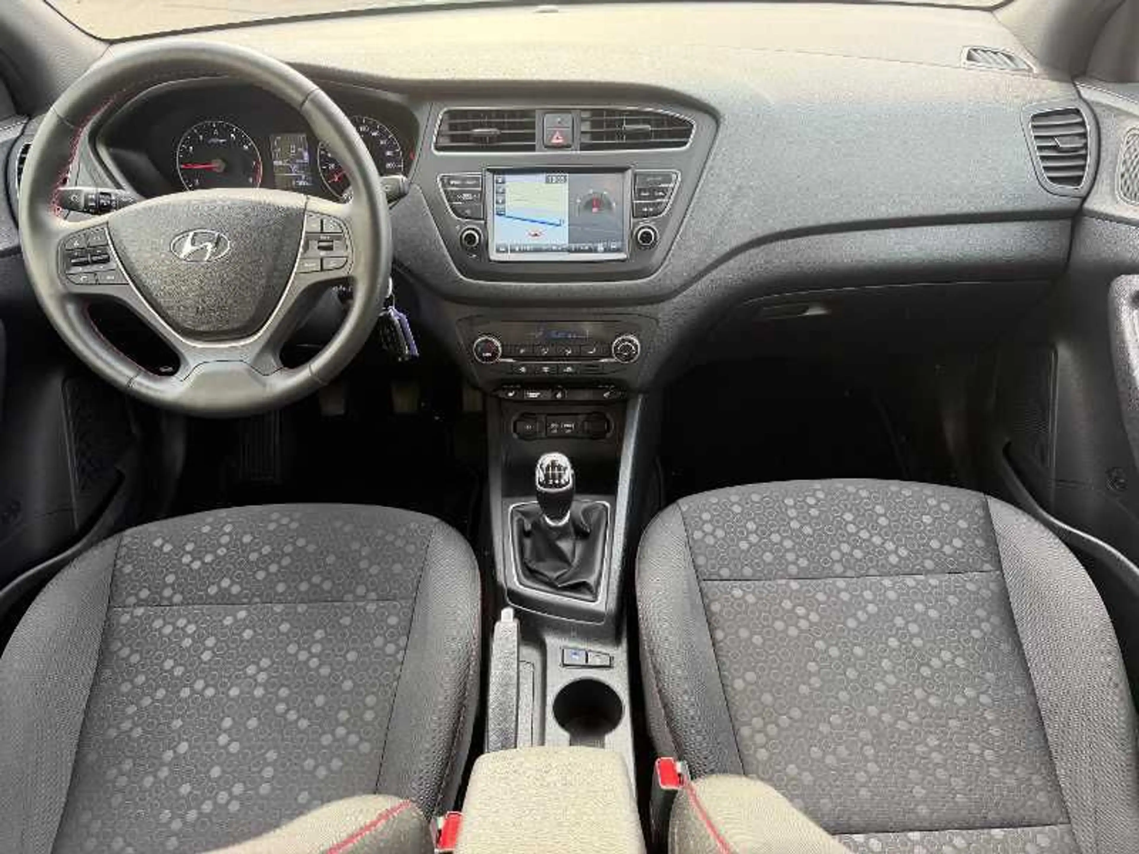 Hyundai i20 1.0 Style / Navi-Paket / WR — photo 9
