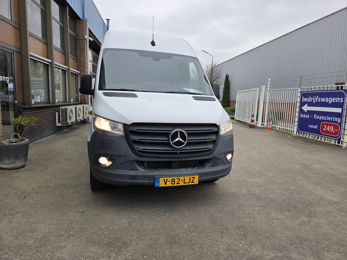 Mercedes-Benz Sprinter 317 CDI L2H2 RWD MBux Camera PDC Navi Airco Cruise Weiß - 2
