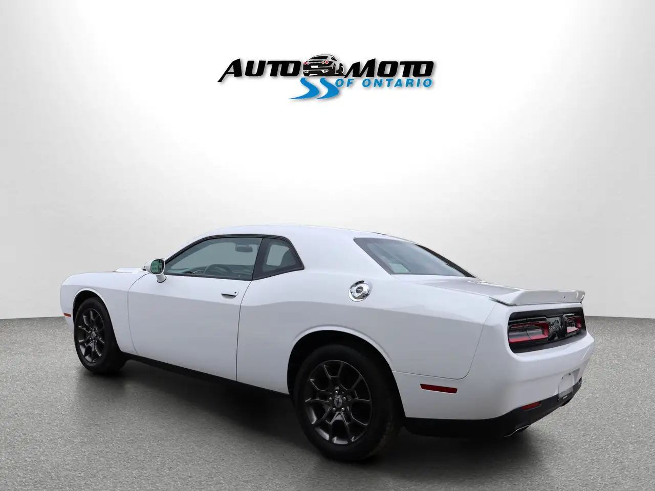 Dodge Challenger снимка Dodge Challenger