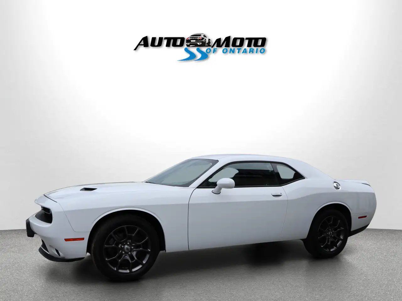 Dodge Challenger снимка Dodge Challenger
