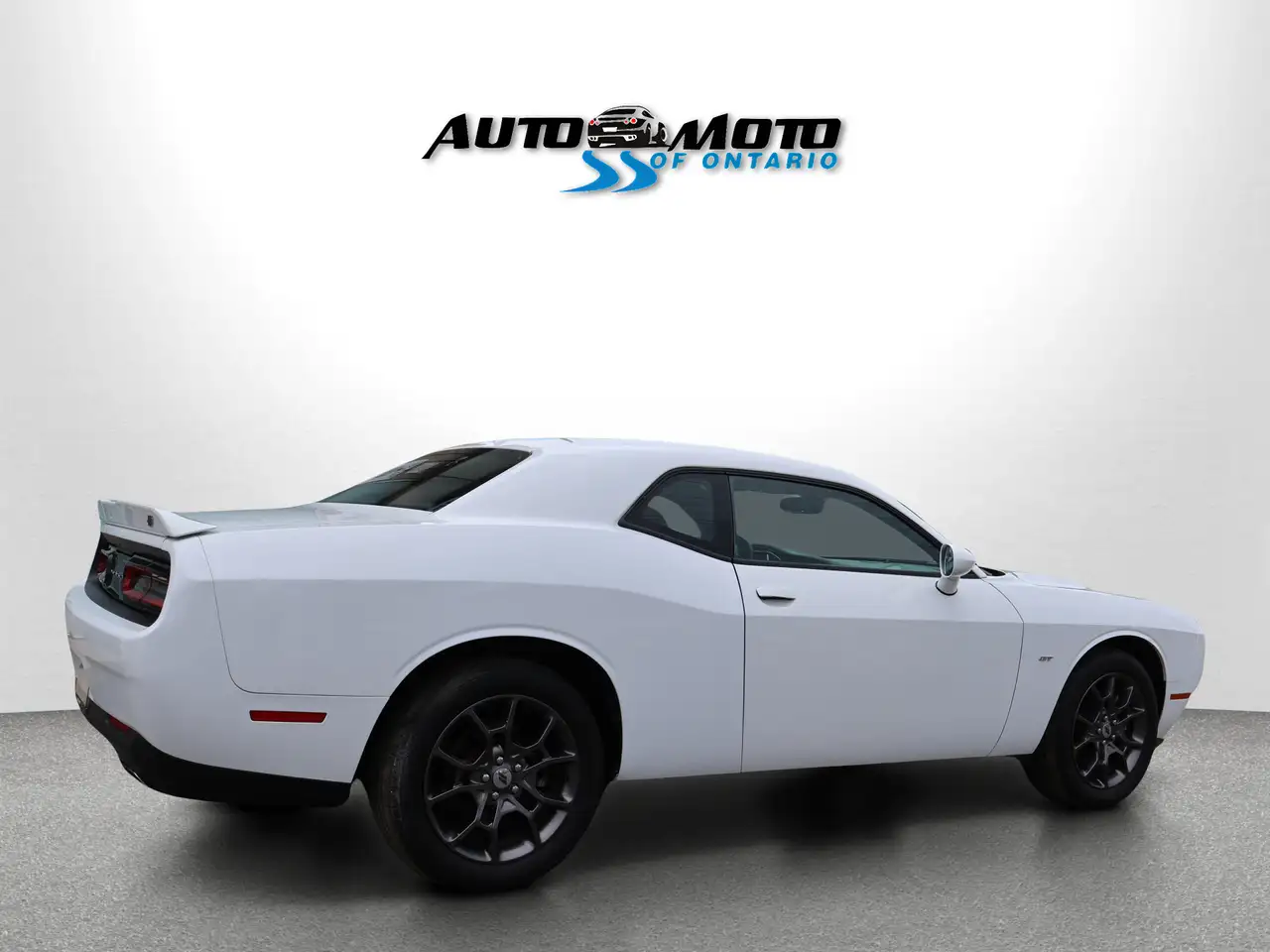 Dodge Challenger снимка Dodge Challenger