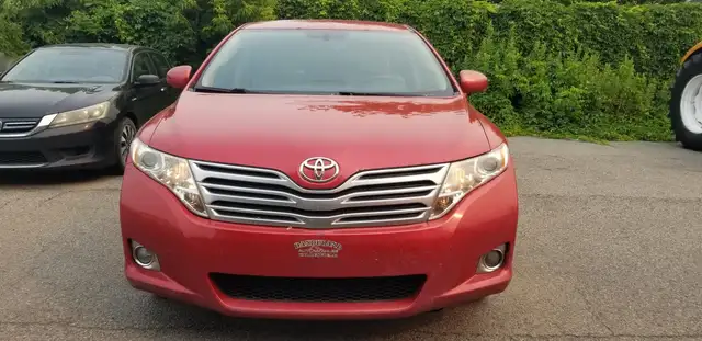 Toyota Venza 2010 — photo 2