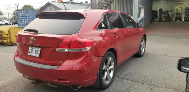 Toyota Venza 2010 — photo 4