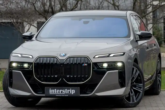 BMW 760 e TOPZUSTAND.SKY.EXECUTIVE.DR.ASS.PRO.B&W