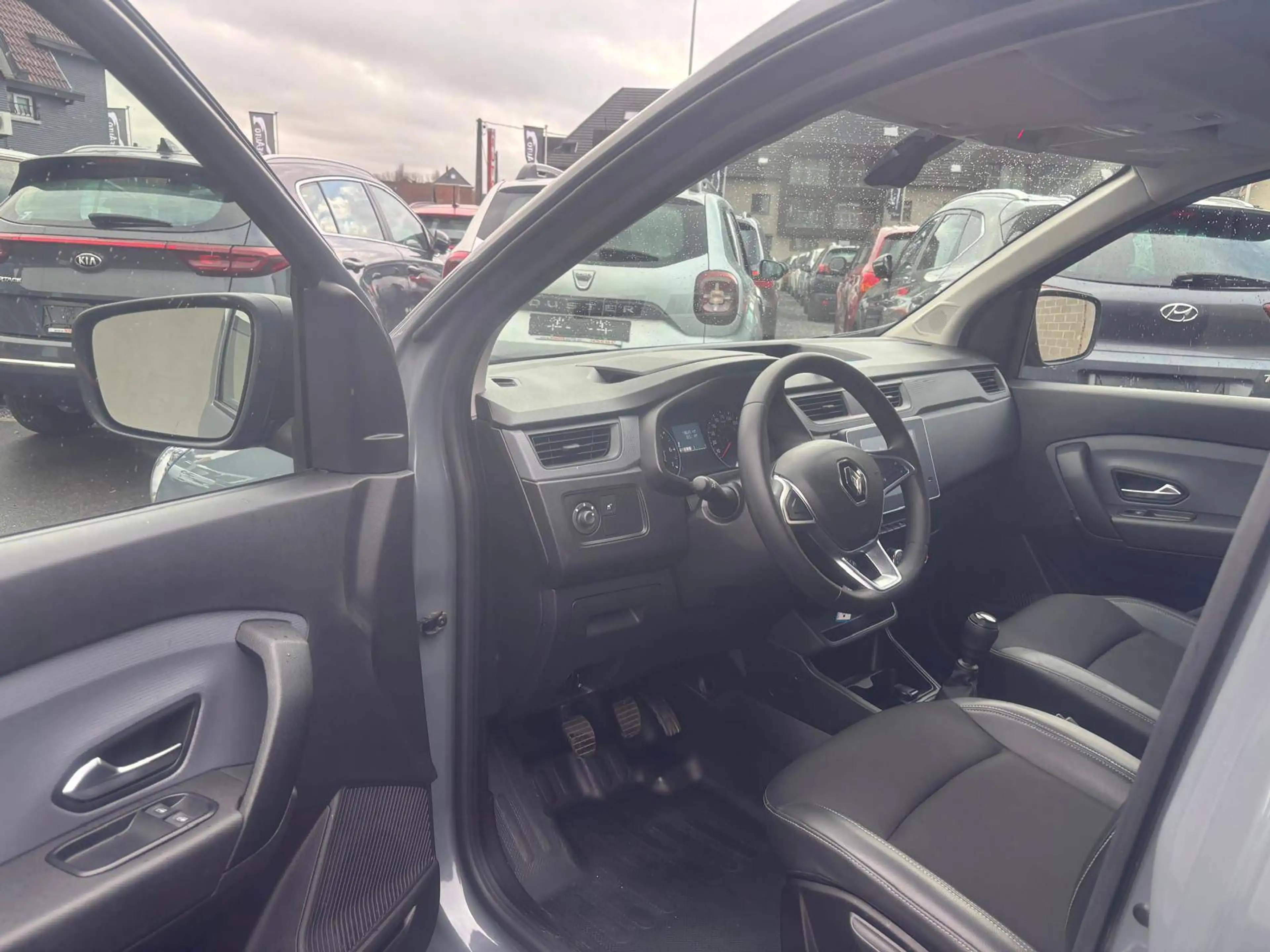 Renault Express 1.5d Blue dCi Ecoleader*Apple Carplay HALFLED — photo 7