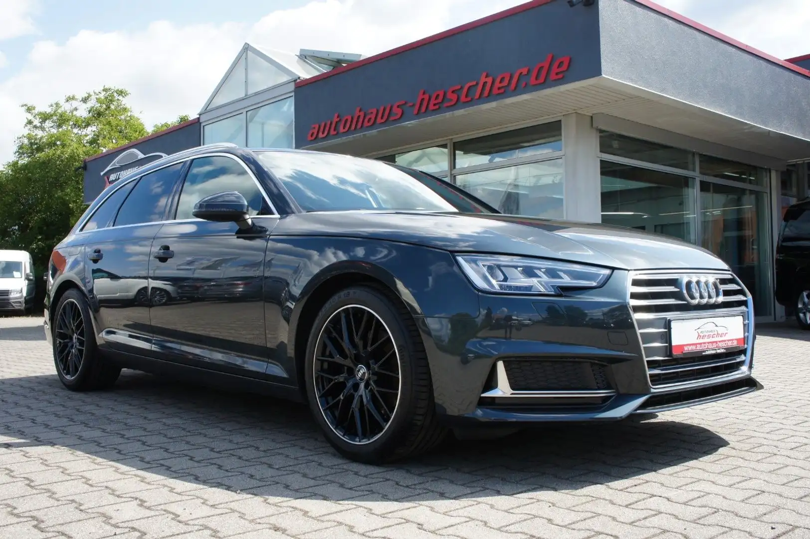 Audi A4 Avant sport 40 TFSI *LED*STANDHZG*AHK* Grijs - 2