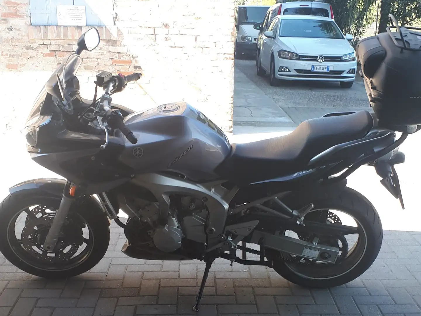 Yamaha FZ 6 Argintiu - 1