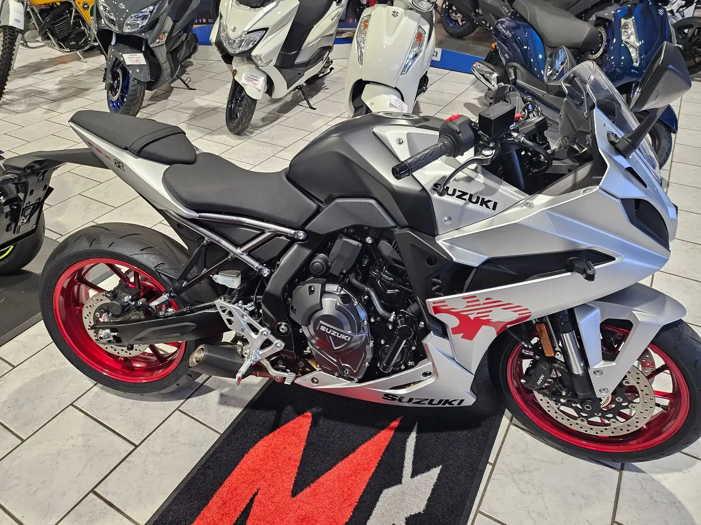 Suzuki GSX 8R ABS Albastru - 2