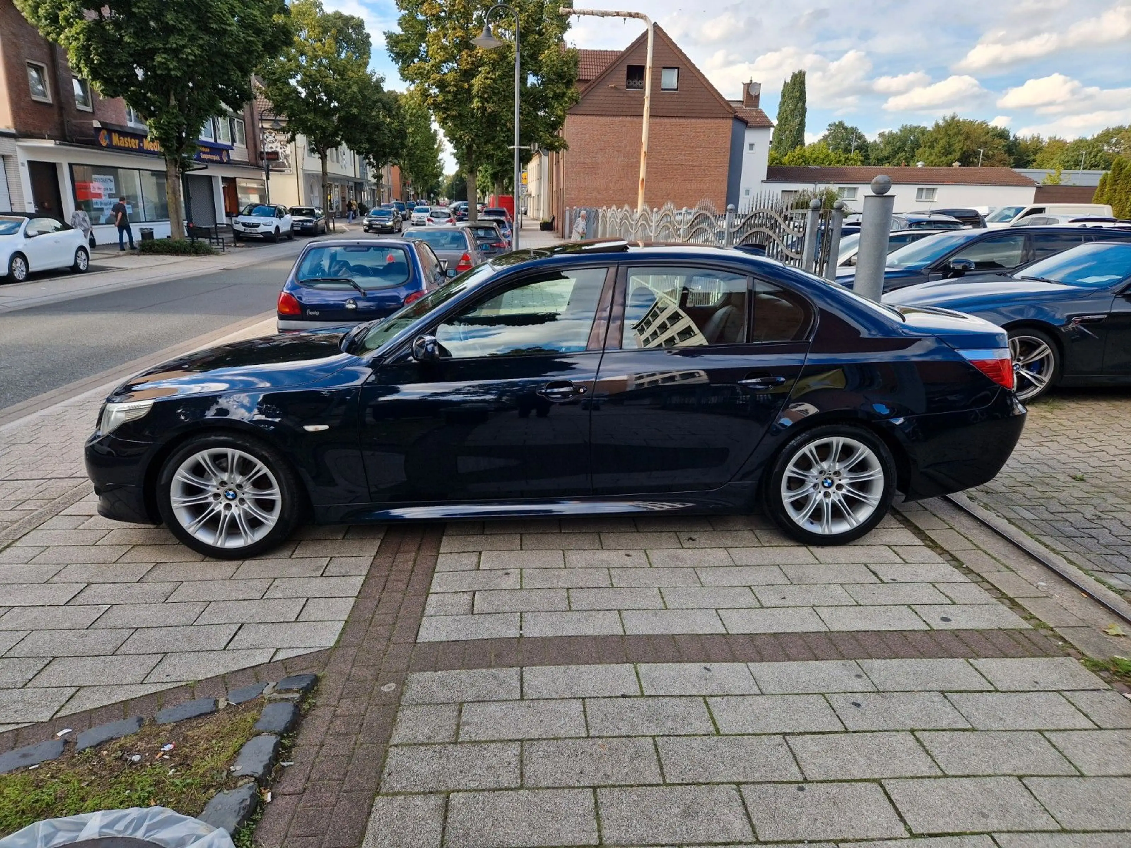 BMW 530 Limousine 530 i*M*3.HD*Xenon*Navi/Groß´*SD*Temp* — photo 8