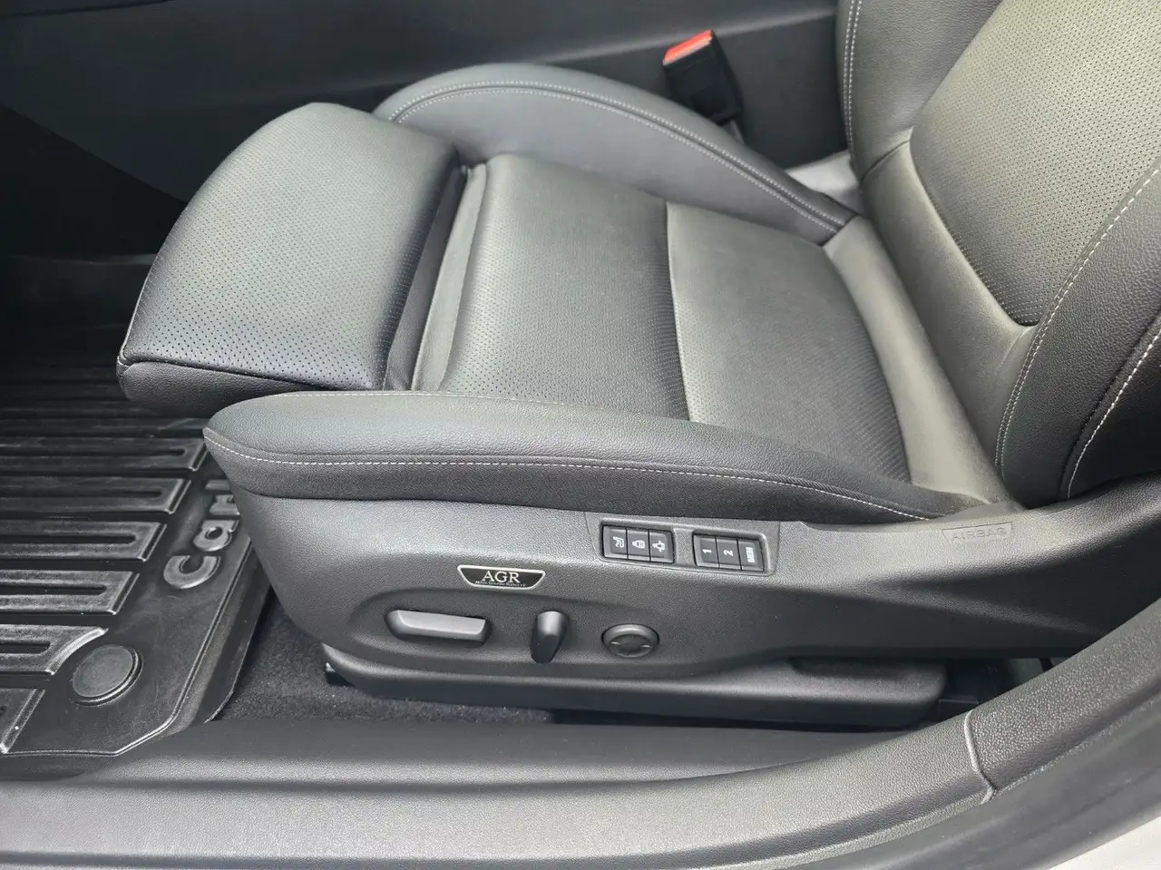 Opel Insignia B Sports Tourer GSi 4x4 13