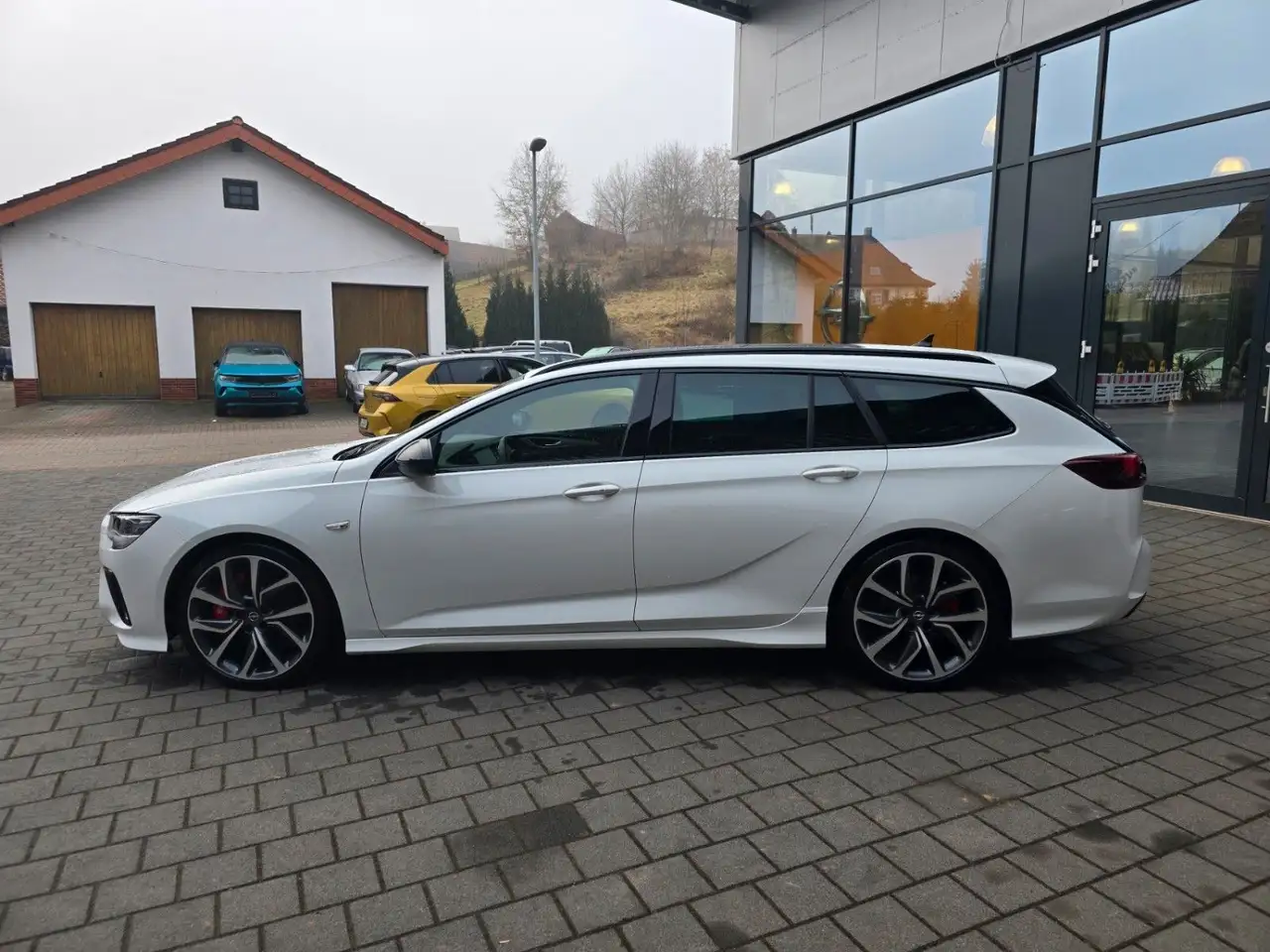Opel Insignia B Sports Tourer GSi 4x4 8