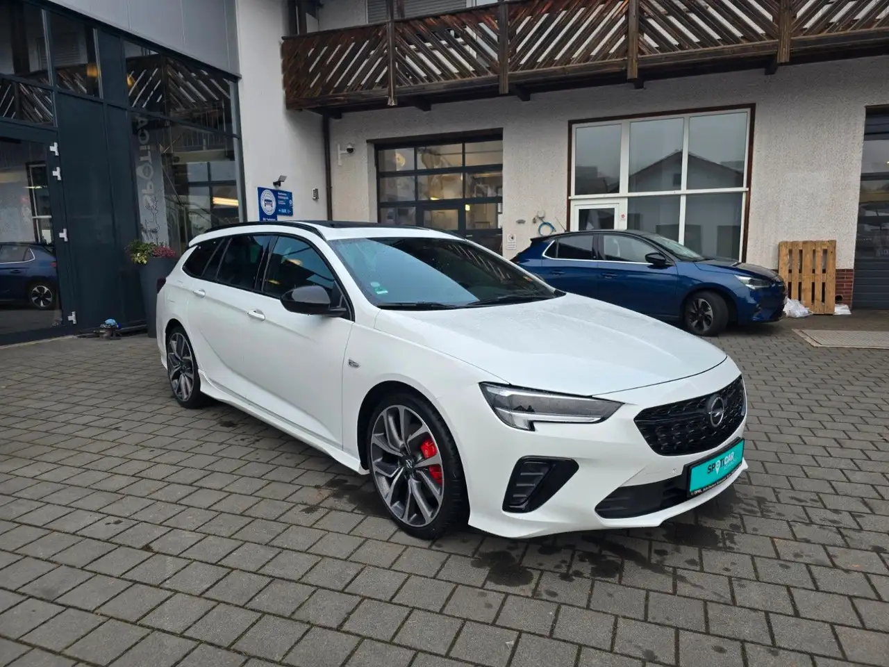 Opel Insignia B Sports Tourer GSi 4x4 3