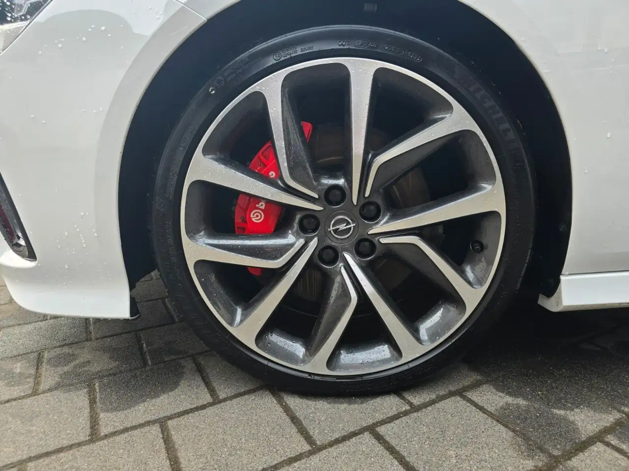 Opel Insignia B Sports Tourer GSi 4x4 9