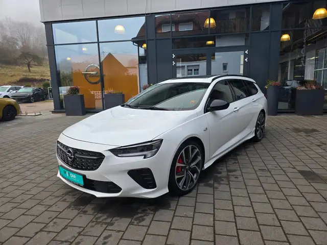 Opel Insignia B Sports Tourer GSi 4x4