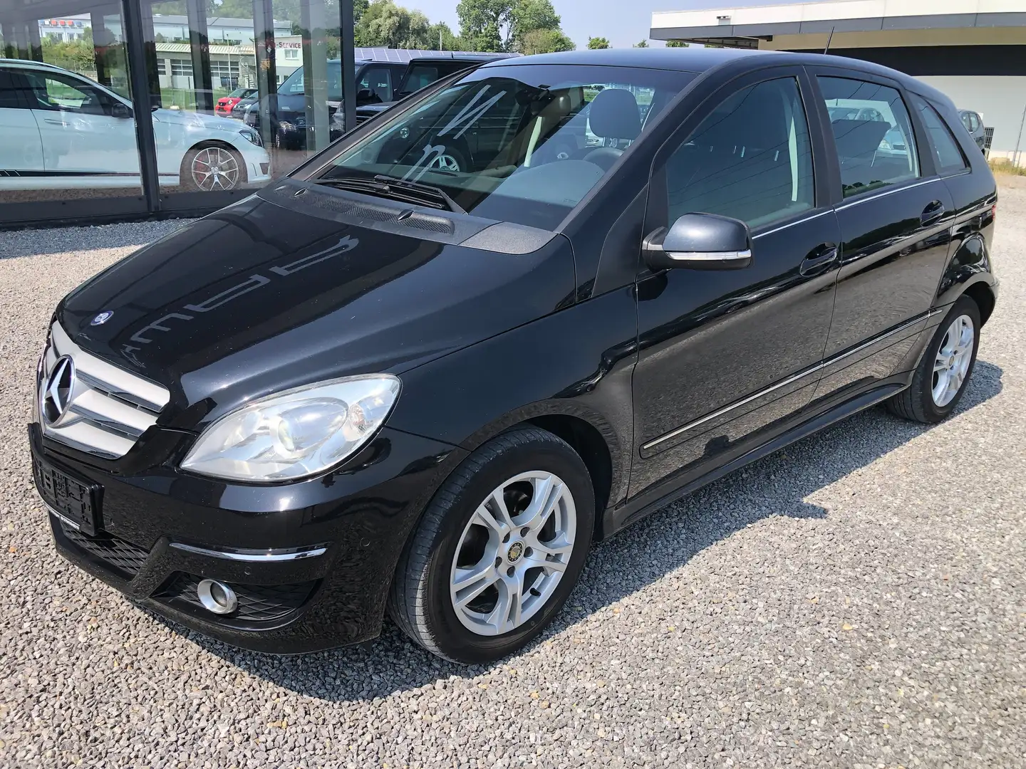 Mercedes-Benz B 180 CDI Autotronic*Park-Assistent*NAVI*SHZ*2.Hand* Schwarz - 1