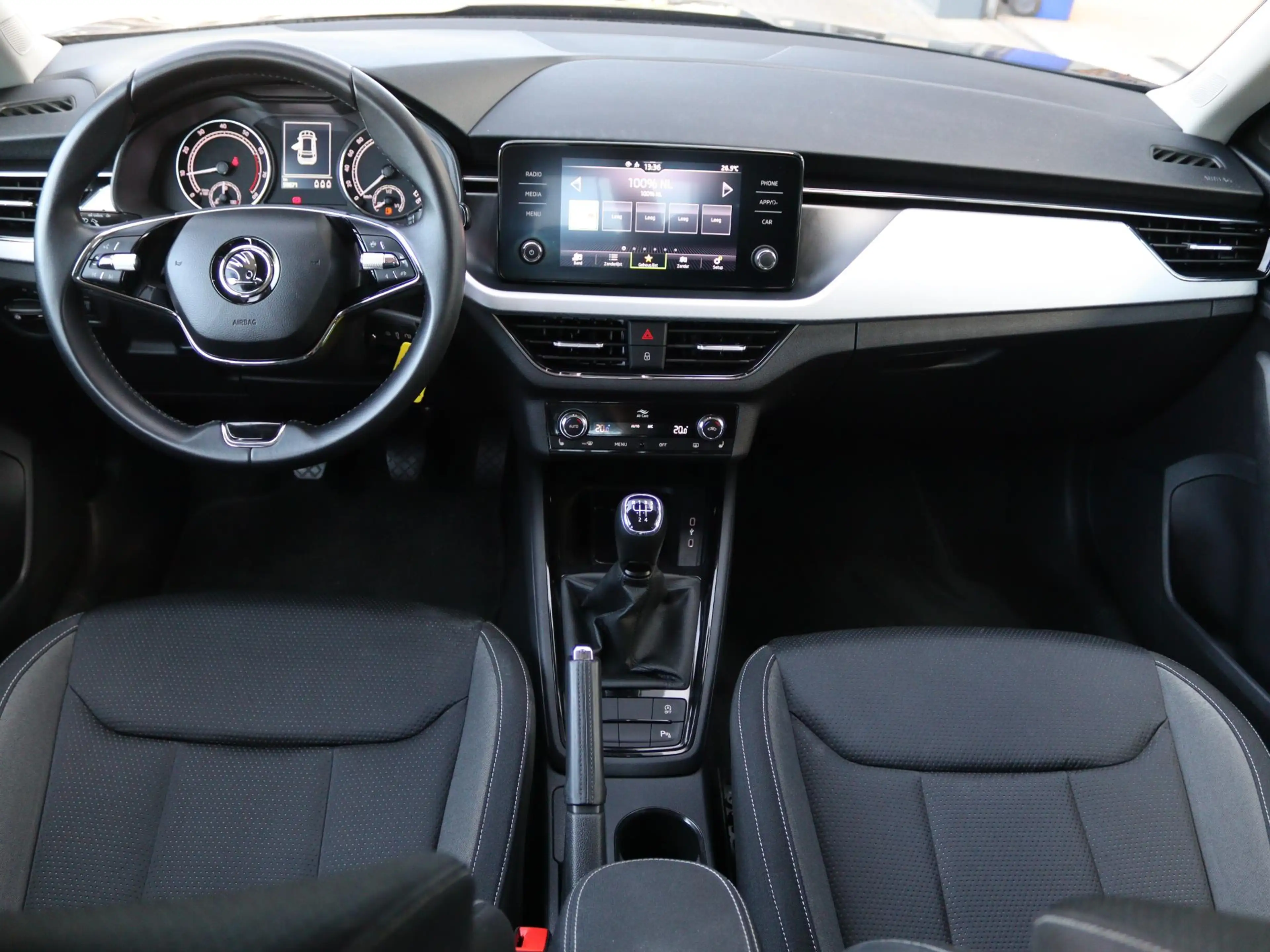 Skoda Kamiq 1.0 TSI 95 pk Tour | Climate Control | Navigatie V — photo 14